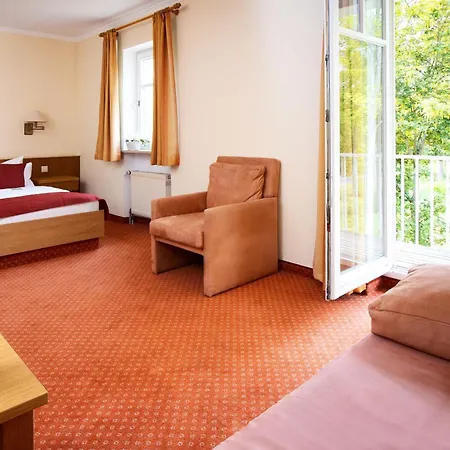 Landschloss Ernestgrün Apartment Neualbenreuth