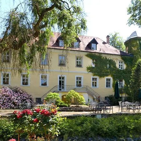 Apartment Landschloss Ernestgrün Neualbenreuth
