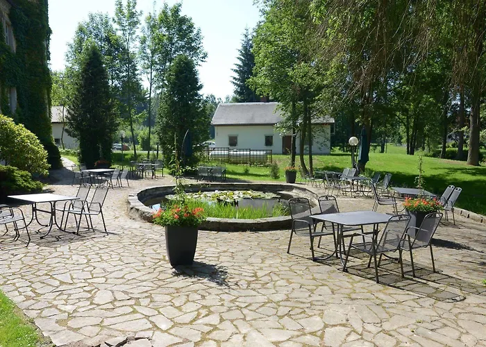 Landschloss Ernestgruen