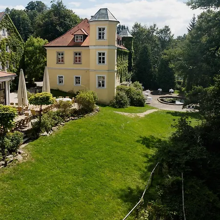 Landschloss Ernestgruen Neualbenreuth