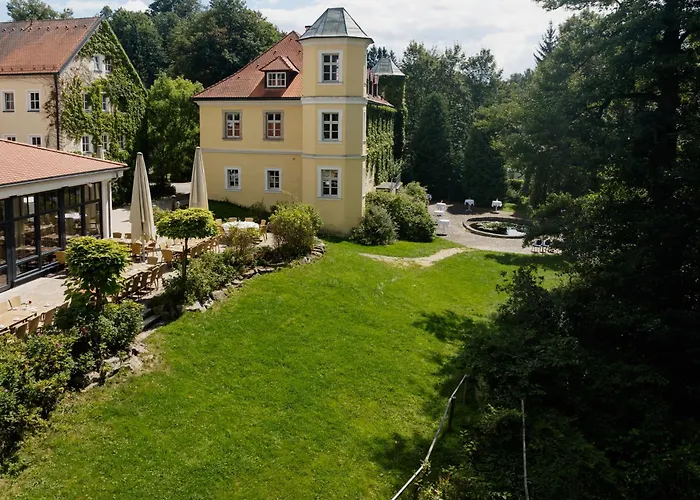 Landschloss Ernestgruen Neualbenreuth