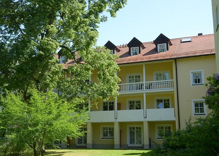Landschloss Ernestgruen Neualbenreuth